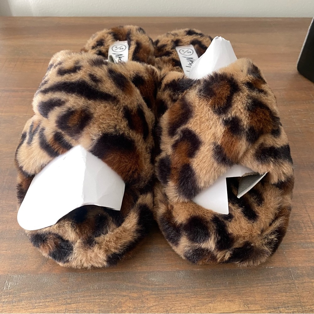 (NEW) Nasty Gal cheetah print slippers in size US 8